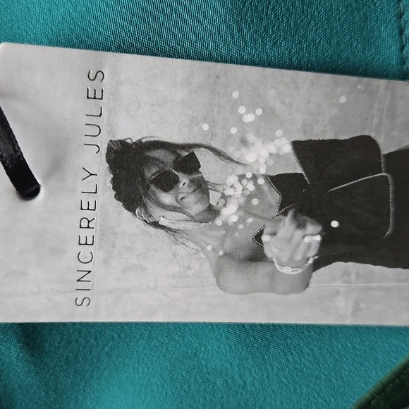 Short & top BNWT - Picture 4 of 4